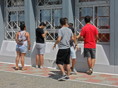       2015