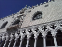         2015