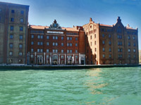         2015