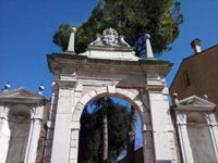         2015