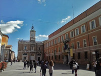        2015
